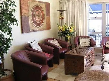 Constantia Cottages 4*,