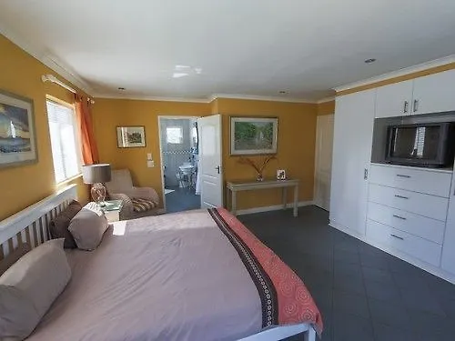 Constantia Cottages Bed & Breakfast