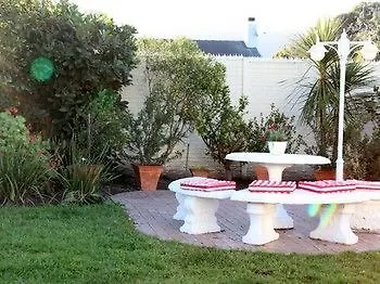 Constantia Cottages 4*,  South Africa