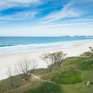 *** Aparthotel San Simeon Beachfront Tugun Australia